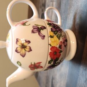 Taitu Floral Teapot and Cup Tea For One FIORI By Emilio Bergamin